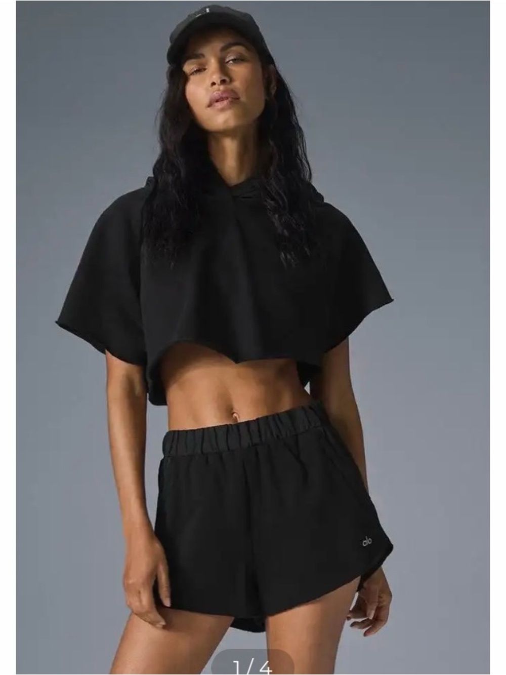 Alo Cropped In The Air Short Sleeve Hoodie - Black.